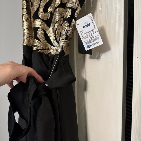 Candalite Dress Black & Gold - Picture 2 of 16